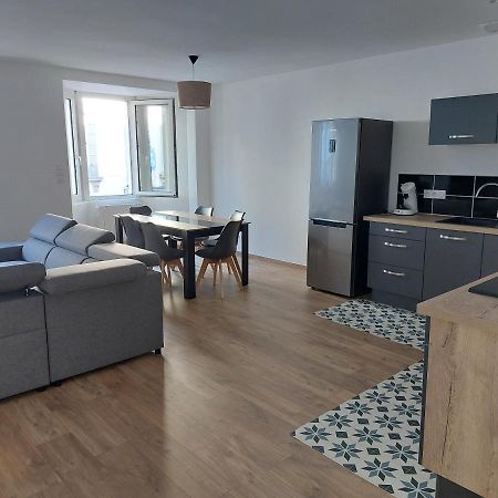 Appartement Moderne Hyper Centre Ville 4 Chambres Auray Exterior photo
