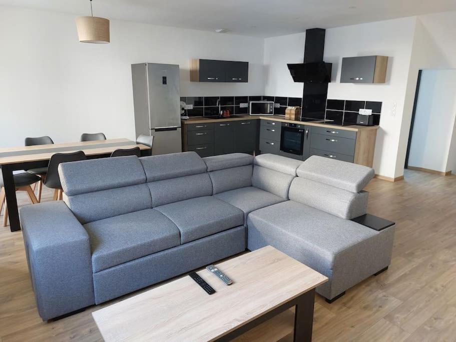 Appartement Moderne Hyper Centre Ville 4 Chambres Auray Exterior photo