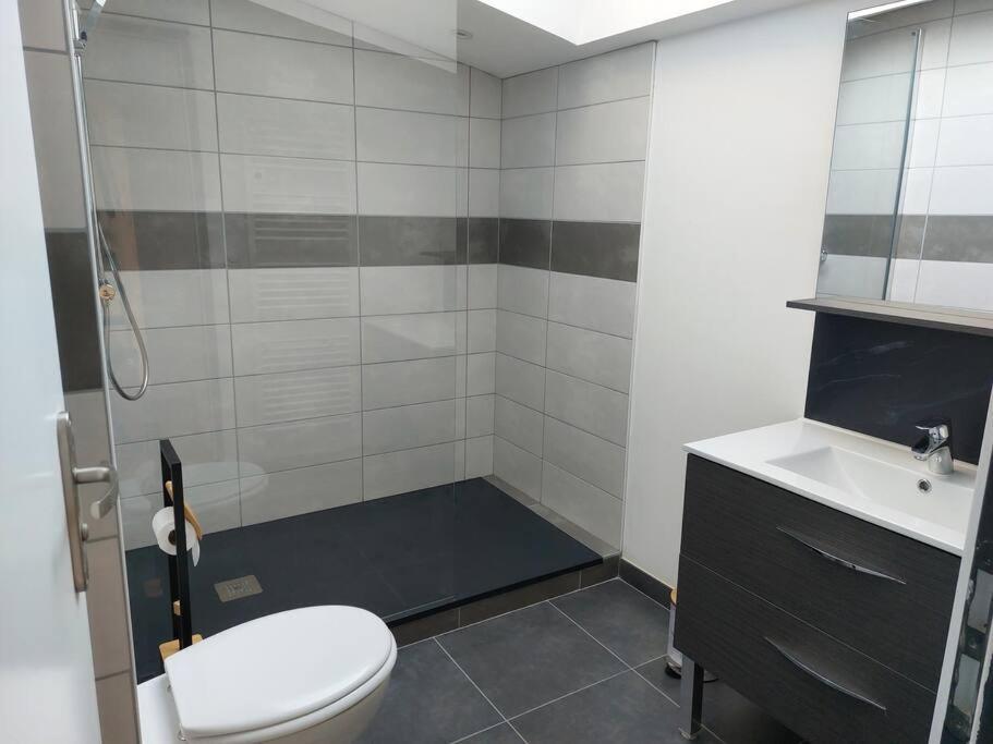 Appartement Moderne Hyper Centre Ville 4 Chambres Auray Exterior photo